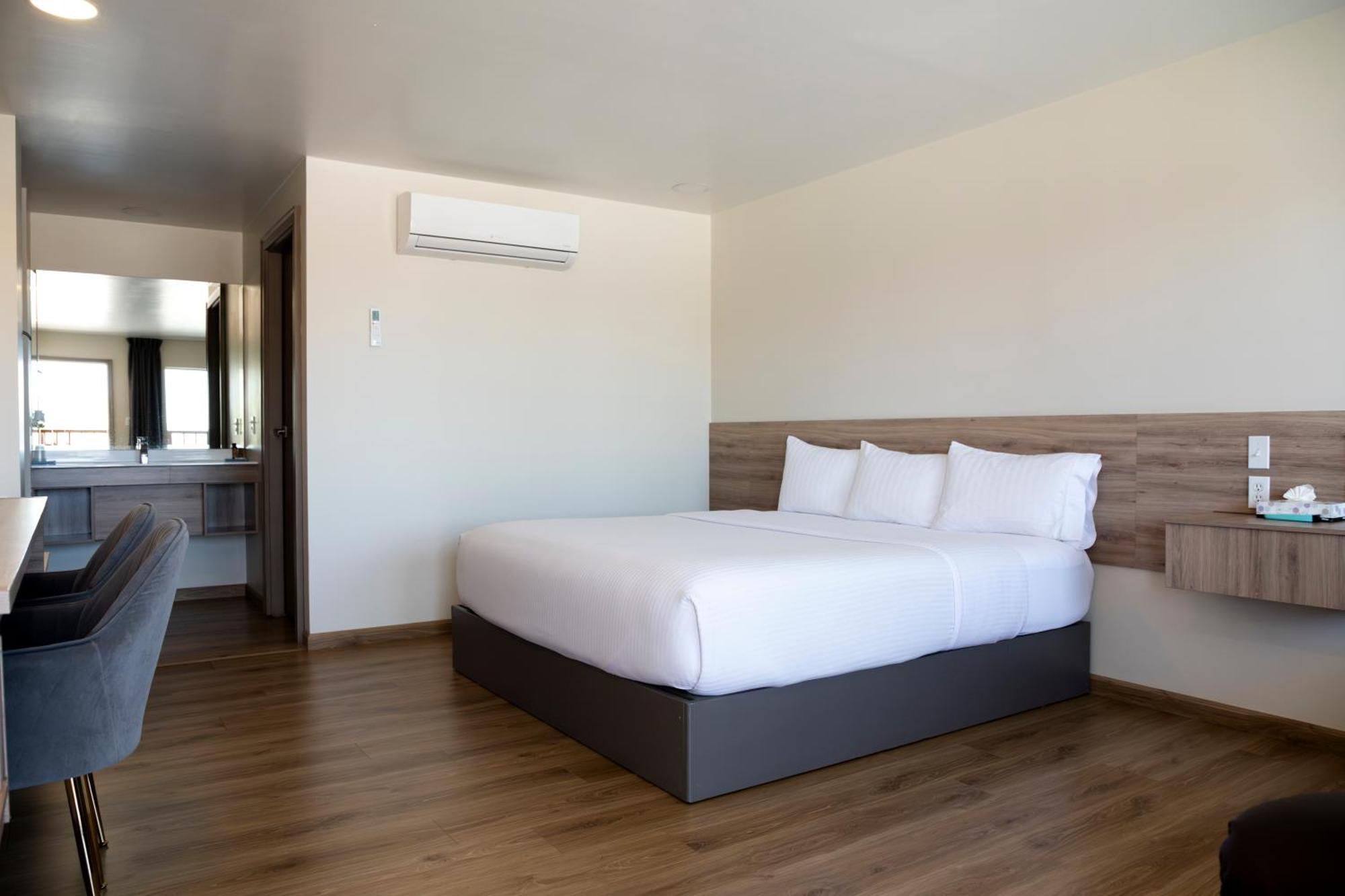 La Huerta Inn & Suites Cuauhtémoc Kültér fotó